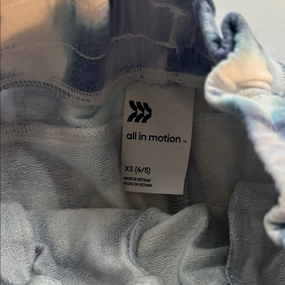 All in Motion Lavender Activewear - Picture 4 of 5